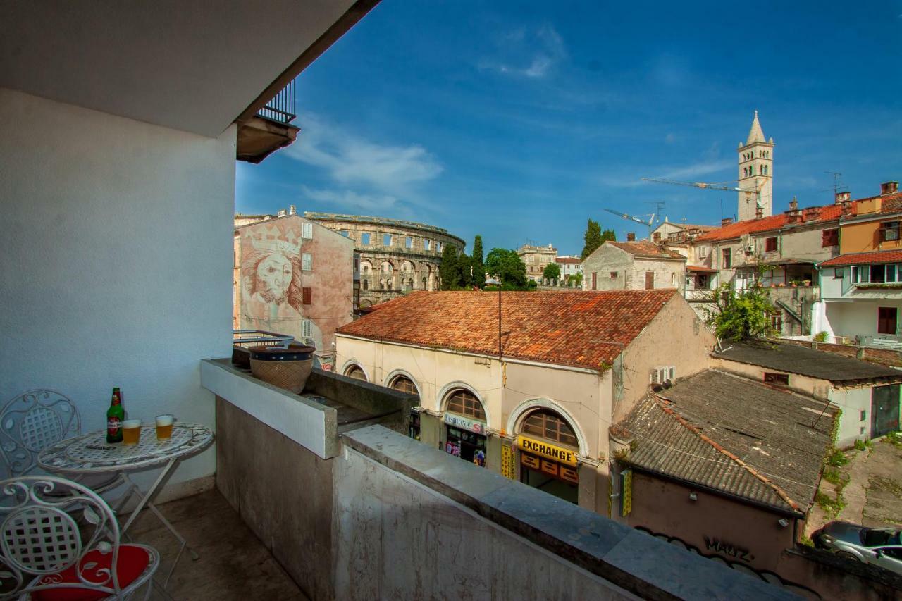 Apartamento Apartman Colosseum Pula Exterior foto
